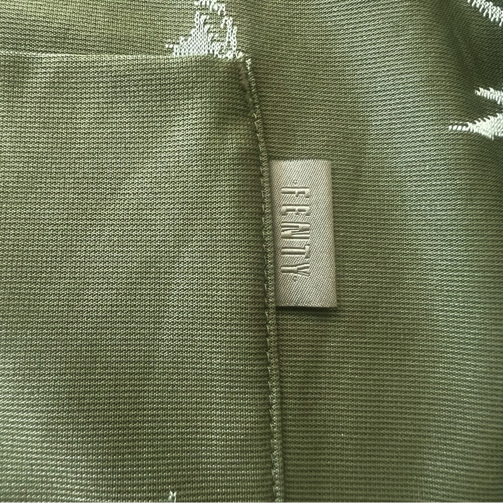 Puma X Fenty Boxing Robe Jacket Green size Small - Picture 9 of 11